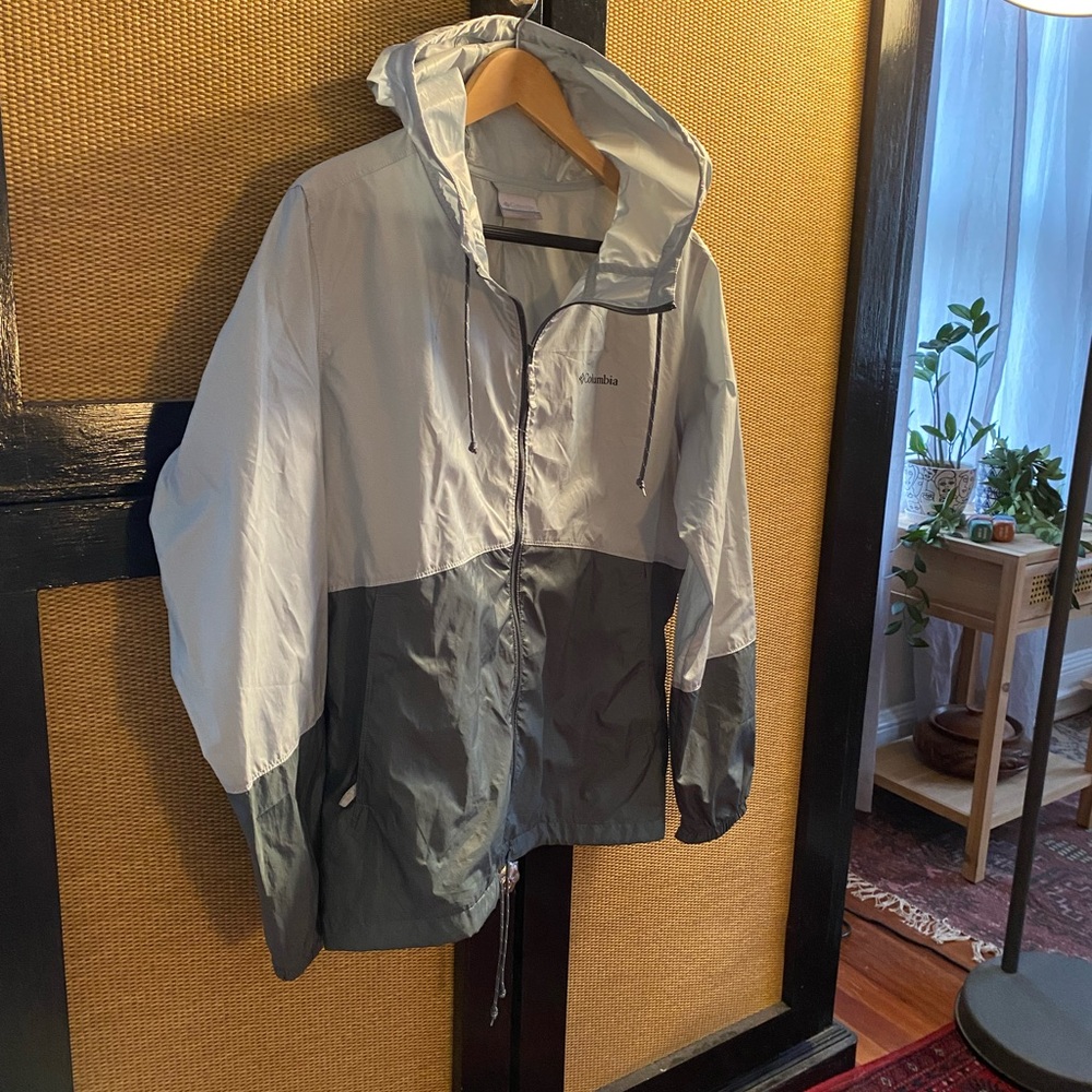 Columbia Lightweight Windbreaker